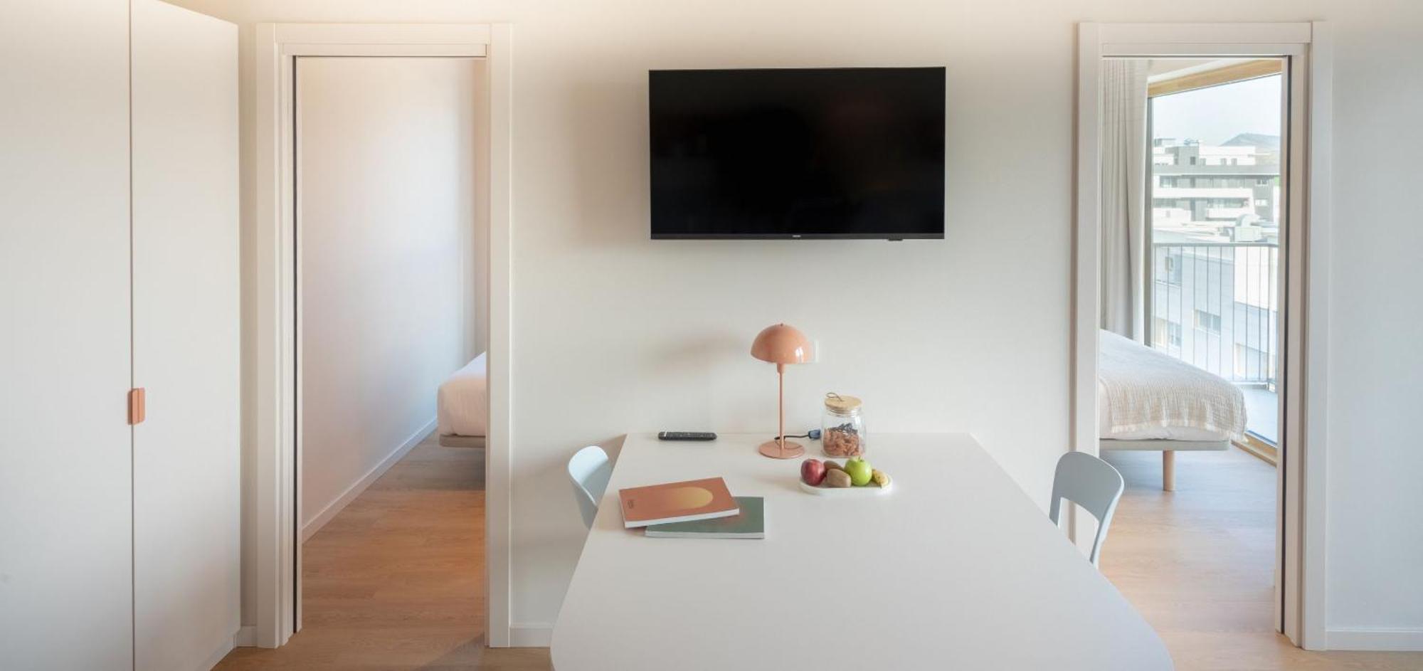 Apartamento de 2 dormitorios con balcón